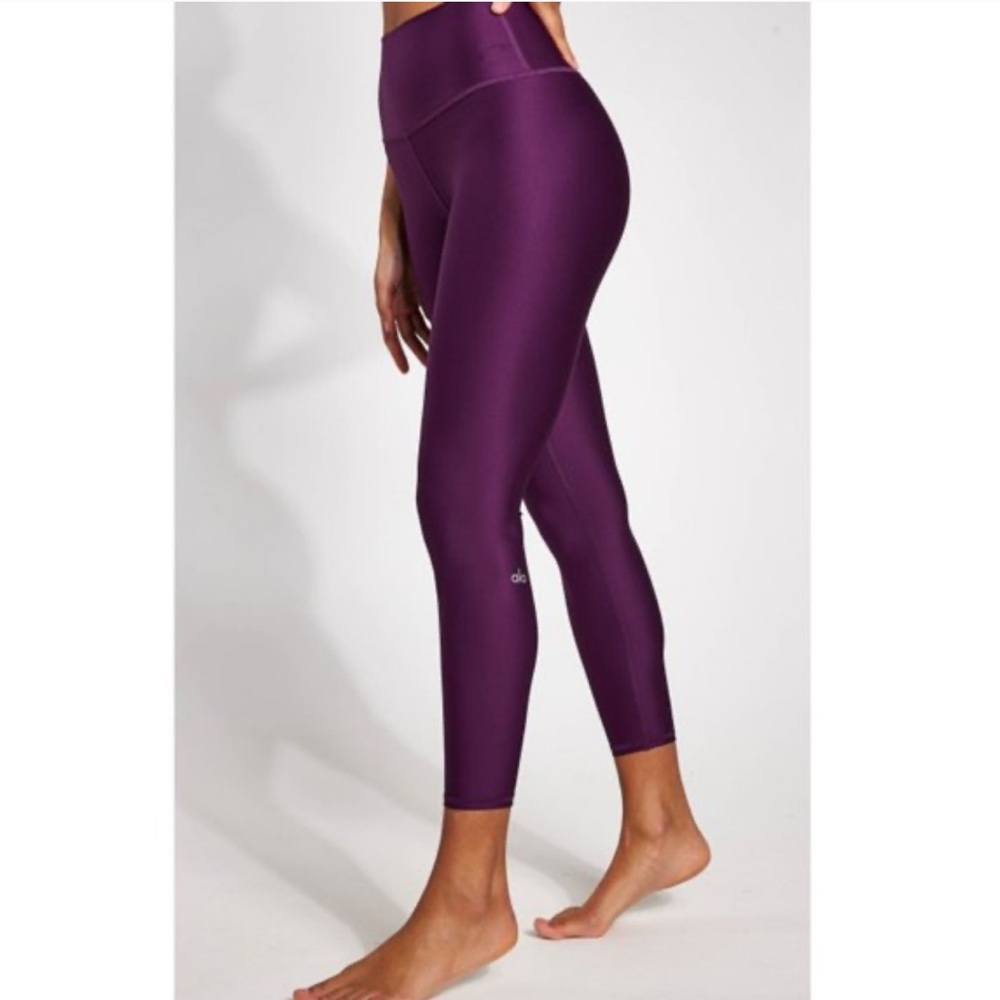 Alo Yoga High-Waist Airlift Legging Dark Plum Capri Cropped Sheen Size S